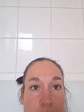 adelinegirly online show from 07-18-26, 08:51