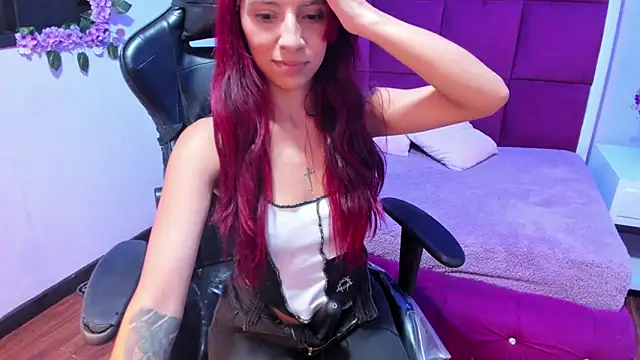 NinaaXXX  online show from 06-11-26, 10:19