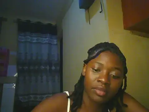 Preetygirlyz online show from 06-12-26, 05:01