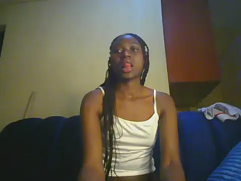 Preetygirlyz online show from 07-13-26, 06:27