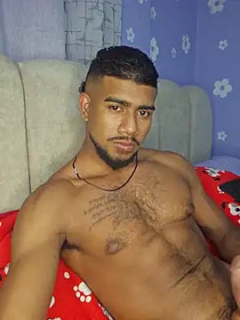 Snapshot of Euse09 chatting on 06-17-26, 03:53 Euse09 online show from 06-17-26, 03:53