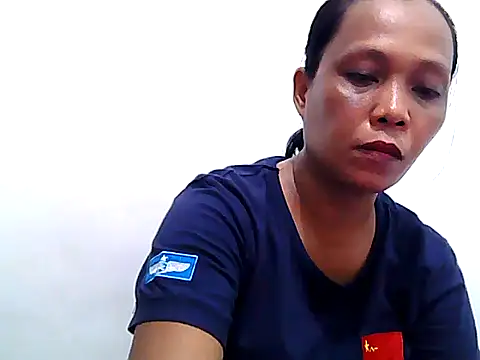 Snapshot of morenapilipina chatting on 05-17-26, 01:47 morenapilipina online show from 05-17-26, 01:47