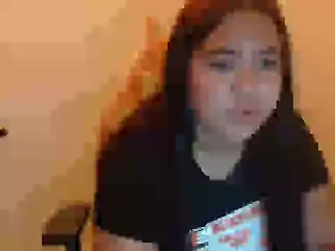 Snapshot of micaella04 chatting on 06-05-26, 01:12 micaella04 online show from 06-05-26, 01:12
