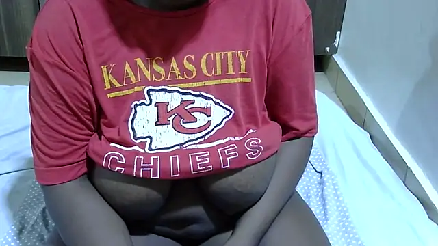 Snapshot of RawHoneyXo- chatting on 05-30-26, 11:40 RawHoneyXo- online show from 05-30-26, 11:40