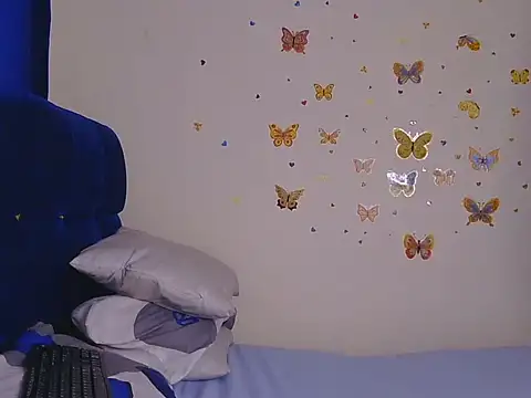 PinkCoochie02 online show from 06-01-26, 04:36