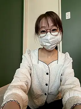 Snapshot of Kaede_00112 chatting on 06-08-26, 01:39 Kaede 00112 online show from 06-08-26, 01:39
