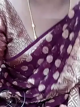 Snapshot of Tamil_Hot_Kulfi chatting on 06-04-26, 04:51 Tamil Hot Kulfi online show from 06-04-26, 04:51
