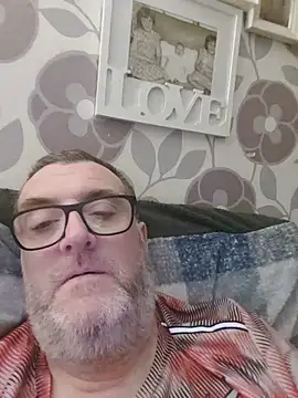 Snapshot of bigdickpeter78 chatting on 05-19-26, 08:48 bigdickpeter78 online show from 05-19-26, 08:48