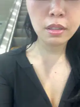 Snapshot of lylxili chatting on 05-25-26, 06:52 lylxili online show from 05-25-26, 06:52