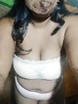 Snapshot of Bustylady90 chatting on 06-18-26, 07:18 Bustylady90 online show from 06-18-26, 07:18