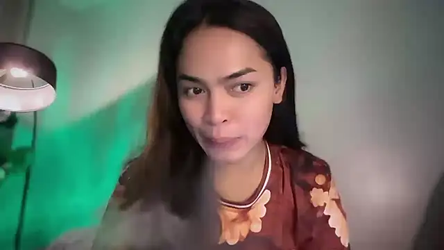 Snapshot of Amylaa chatting on 06-19-26, 12:42 Amylaa online show from 06-19-26, 12:42