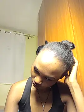 Snapshot of Sugarpie_ chatting on 07-18-26, 02:38 Sugarpie online show from 07-18-26, 02:38