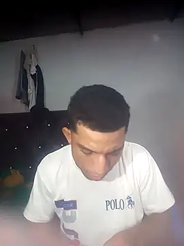 soymartinez2004 online show from 05-18-26, 06:25