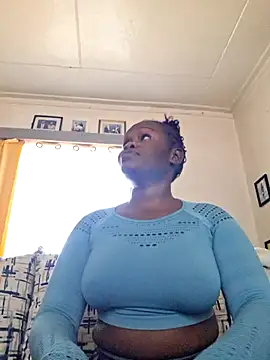 PinkyMonique online show from 05-18-26, 06:19