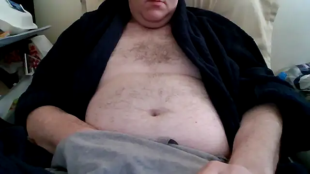 Snapshot of johnboy9781 chatting on 05-26-26, 07:48 johnboy9781 online show from 05-26-26, 07:48