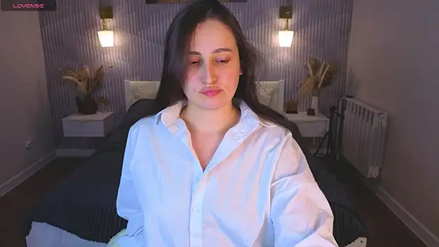 Elizabet Colllins online show from 07-06-26, 09:06