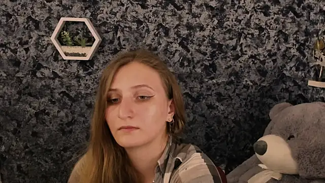 Jenny smille  online show from 05-20-26, 09:26