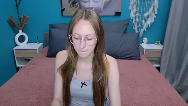 Snapshot of Calista_Everleig chatting on 07-06-26, 10:45 Calista Everleig online show from 07-06-26, 10:45