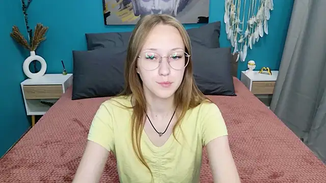 Snapshot of Calista_Everleig chatting on 07-20-26, 09:56 Calista Everleig online show from 07-20-26, 09:56