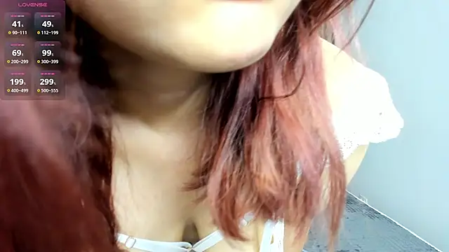 Snapshot of laylasweet_ chatting on 07-06-26, 04:42 laylasweet online show from 07-06-26, 04:42