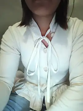 Snapshot of Emma-sin chatting on 06-11-26, 02:59 Emma-sin online show from 06-11-26, 02:59