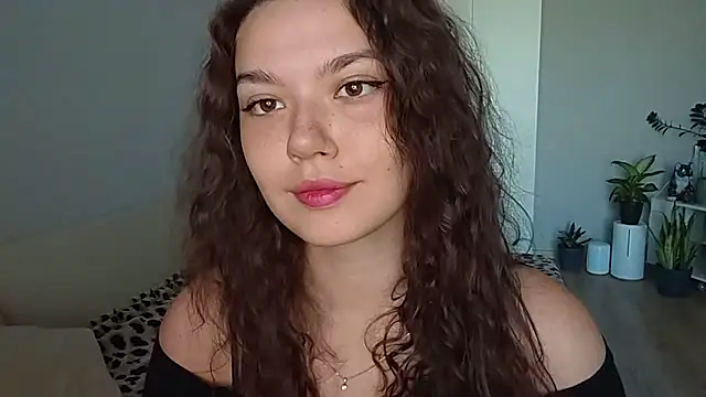 Snapshot of Vicki_queen chatting on 06-30-26, 05:08 Vicki queen online show from 06-30-26, 05:08