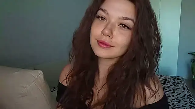 Snapshot of Vicki_queen chatting on 07-18-26, 05:11 Vicki queen online show from 07-18-26, 05:11