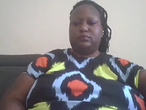 Snapshot of fat_ebonyqueen chatting on 06-17-26, 11:23 fat ebonyqueen online show from 06-17-26, 11:23