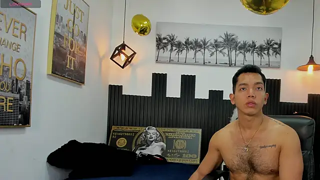 Snapshot of paul_cros chatting on 06-14-26, 11:23 paul cros online show from 06-14-26, 11:23