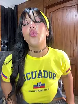 Snapshot of Alexia_Lerner chatting on 06-13-26, 07:56 Alexia Lerner online show from 06-13-26, 07:56