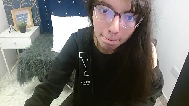 Snapshot of Allyshon_ chatting on 05-25-26, 07:53 Allyshon online show from 05-25-26, 07:53