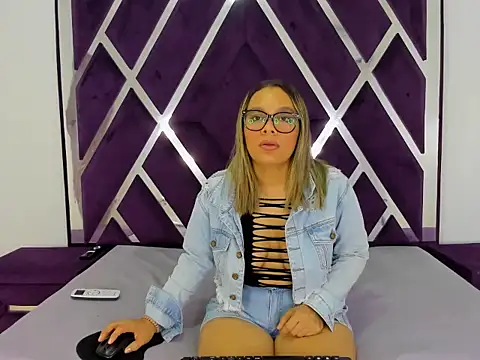 LunaViceht online show from 06-12-26, 12:15