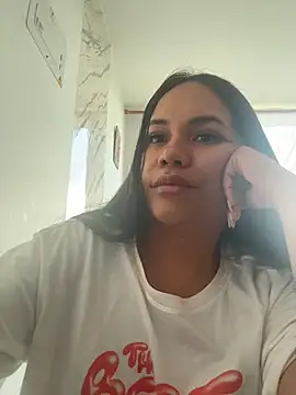 NoahJade online show from 06-28-26, 06:47