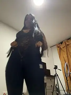 NoahJade online show from 07-05-26, 01:01