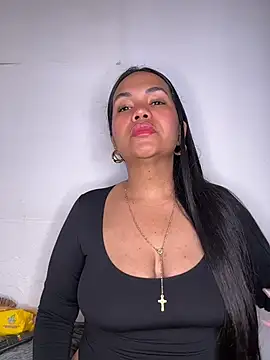 NoahJade online show from 07-19-26, 10:19