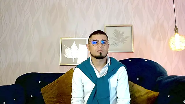 Snapshot of dominikvega chatting on 05-30-26, 06:49 dominikvega online show from 05-30-26, 06:49