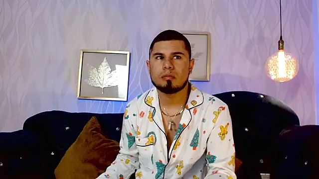 Snapshot of dominikvega chatting on 06-25-26, 06:34 dominikvega online show from 06-25-26, 06:34