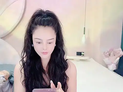 wxy-Lov online show from 05-19-26, 09:26