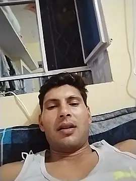 Snapshot of Royal_Harikesh chatting on 06-14-26, 04:20 Royal Harikesh online show from 06-14-26, 04:20