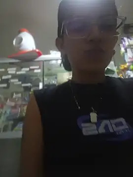 Snapshot of dangerousmuse chatting on 06-17-26, 12:13 dangerousmuse online show from 06-17-26, 12:13