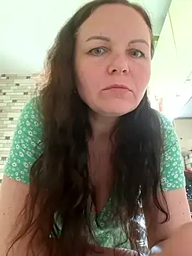 Snapshot of Meri_a chatting on 05-20-26, 12:44 Meri a online show from 05-20-26, 12:44