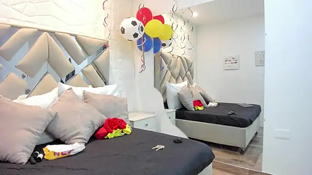 valentinasu online show from 07-07-26, 11:58