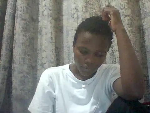 Snapshot of tina_2030 chatting on 06-25-26, 05:39 tina 2030 online show from 06-25-26, 05:39