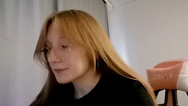 LauraTurber online show from 05-30-26, 02:14