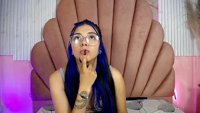 Kyomi Hunt online show from 07-30-26, 03:49