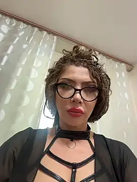 Snapshot of JessicaNichols_ chatting on 06-01-26, 04:20 JessicaNichols online show from 06-01-26, 04:20