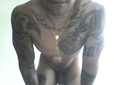 Snapshot of musclebody12 chatting on 05-19-26, 09:32 musclebody12 online show from 05-19-26, 09:32