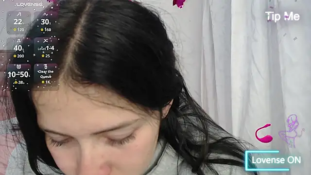 Snapshot of Angel-Hott_ chatting on 07-05-26, 04:41 Angel-Hott online show from 07-05-26, 04:41