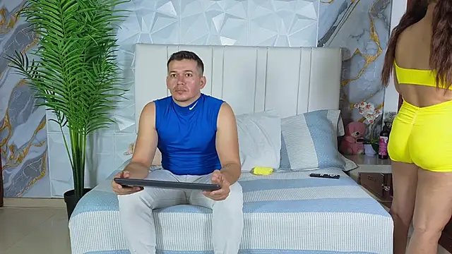 Snapshot of mily_and_mateo chatting on 06-16-26, 06:38 mily and mateo online show from 06-16-26, 06:38