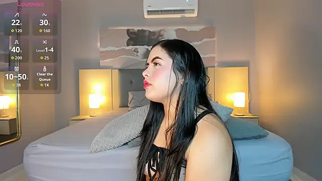 Snapshot of Isabella_Rios_ chatting on 06-28-26, 11:38 Isabella Rios online show from 06-28-26, 11:38
